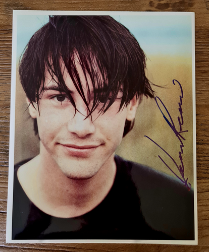 Keanu Reeves Autographed COA #KR22659 - Smith & Son's Collectibles