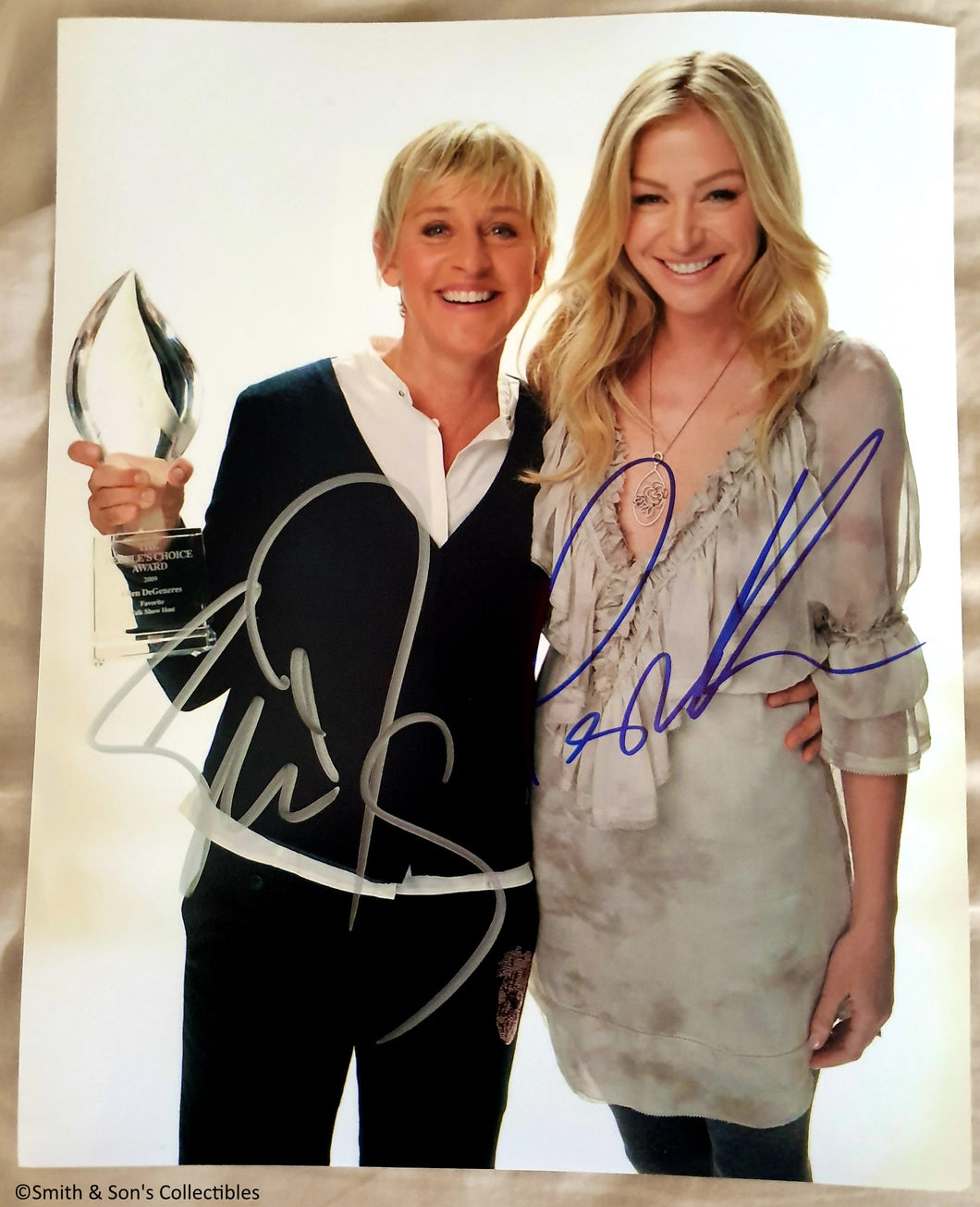 Ellen Degeneres & Portia De Rossi Autographed Glossy 8x10 Photo COA #DR85642